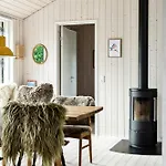 Family-friendly For Play And Relaxation Semesterbostad